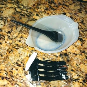 New hair dye accessories